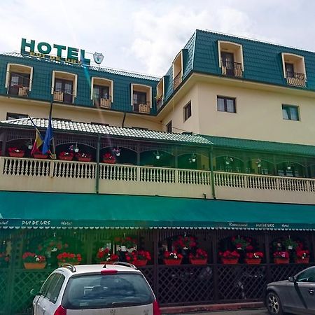Hotel Pui De Urs Bukarest Kültér fotó