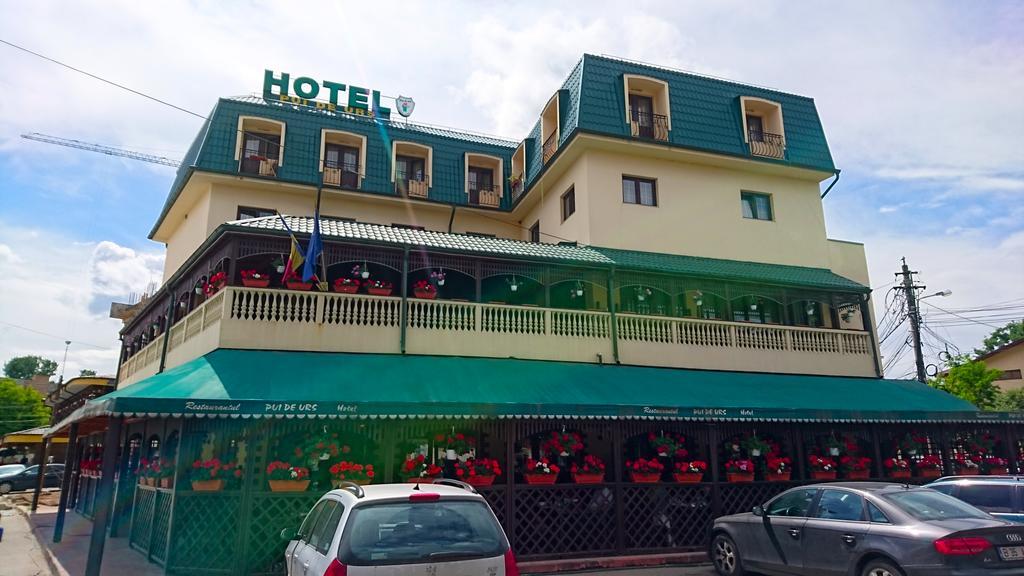 Hotel Pui De Urs Bukarest Kültér fotó